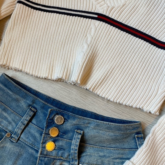 Tommy Hilfiger Cropped White Long Sleeve Small - Picture 2 of 5